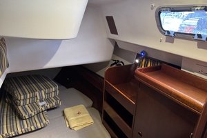Vesper 42ft Beneteau Yacht For Sale