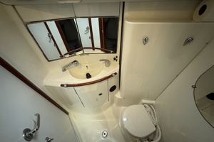 Vesper 42ft Beneteau Yacht For Sale