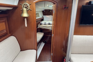 Vesper 42ft Beneteau Yacht For Sale