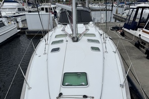 Vesper 42ft Beneteau Yacht For Sale