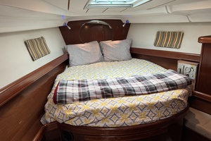 Vesper 42ft Beneteau Yacht For Sale
