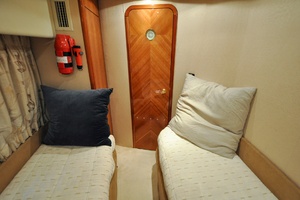 Calmati 54ft Azimut Yacht For Sale
