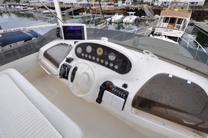 Calmati 54ft Azimut Yacht For Sale