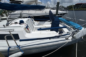 DRAGON FLY 28ft Catalina Yacht For Sale