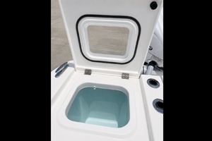 Disconnected 37ft Pursuit Yacht For Sale
