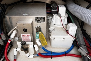 Disconnected 37ft Pursuit Yacht For Sale