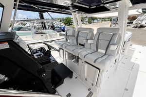 Disconnected 37ft Pursuit Yacht For Sale