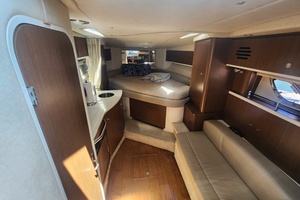 33ft Sea Ray Yacht For Sale