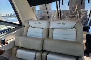 33ft Sea Ray Yacht For Sale