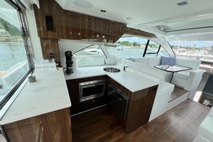 49FT (15.06M) CRUISERS YACHTS