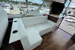 Yacht for sale 49FT (15.06M) CRUISERS YACHTS