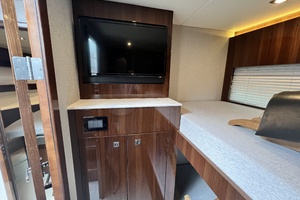 49FT (15.06M) CRUISERS YACHTS