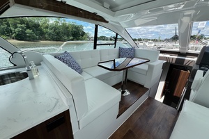 49FT (15.06M) CRUISERS YACHTS