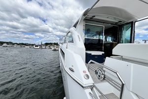 49FT (15.06M) CRUISERS YACHTS