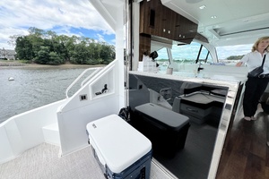 49FT (15.06M) CRUISERS YACHTS