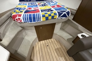 35ft Cruisers Yacht For Sale