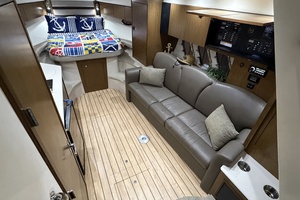 35ft Cruisers Yacht For Sale