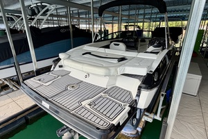23ft Monterey Yacht For Sale