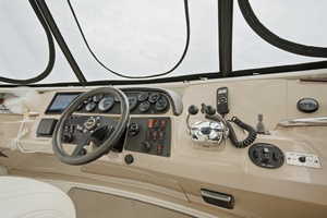39ft Carver Yacht For Sale