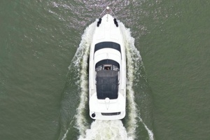 39ft Carver Yacht For Sale