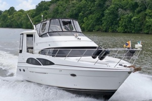 39ft Carver Yacht For Sale