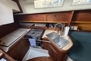Merlin 33ft CAL Yacht For Sale