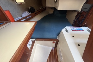 Merlin 33ft CAL Yacht For Sale