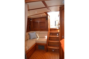 Serene 34ft Sabre Yacht For Sale