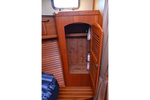 Serene 34ft Sabre Yacht For Sale