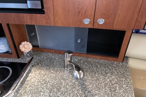 Trailer included 28ft Monterey Yacht For Sale
