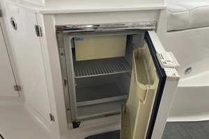 Trailer included 28ft Monterey Yacht For Sale