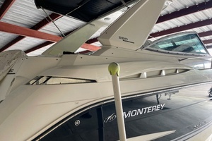 Trailer included 28ft Monterey Yacht For Sale