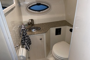 Trailer included 28ft Monterey Yacht For Sale