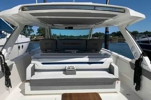 43FT (13.11M) TIARA SPORT