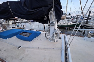 37ft Tayana Yacht For Sale