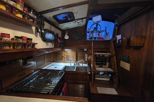 37ft Tayana Yacht For Sale
