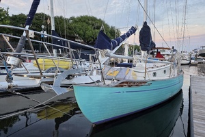 37ft Tayana Yacht For Sale