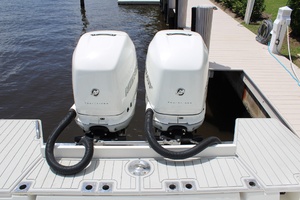 37ft Axopar Yacht For Sale