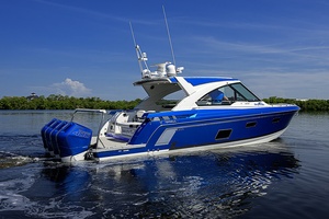 Out of the Blue 40ft Formula Yacht For Sale