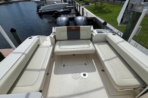 28ft Cobia Yacht For Sale