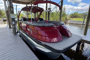 27ft Bennington Yacht For Sale