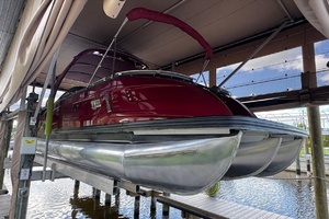 27ft Bennington Yacht For Sale
