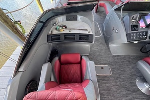 27ft Bennington Yacht For Sale