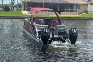 27ft Bennington Yacht For Sale