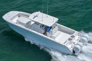  2019 Invincible  Yacht For Sale in Fort Myers FL