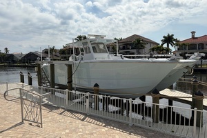  2019 Invincible  Yacht For Sale in Fort Myers FL
