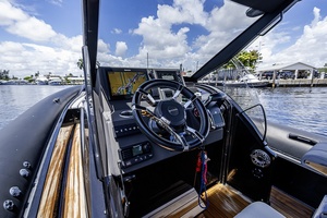 CHASING MOMENTS 40ft Technohull Yacht For Sale