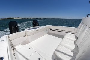 33ft Invincible Yacht For Sale