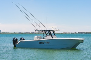 33ft Invincible Yacht For Sale