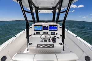 33ft Invincible Yacht For Sale